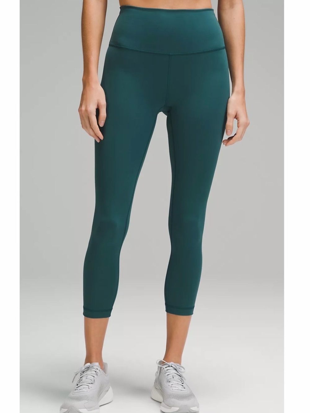 Lululemon Wunder Train high-rise crop 23”